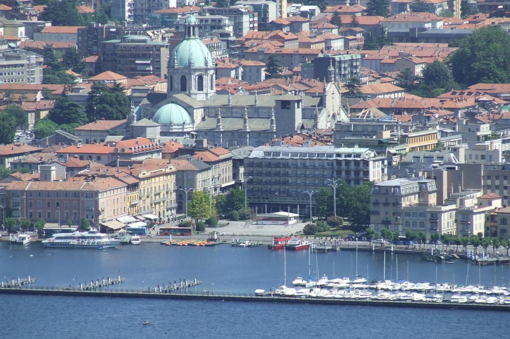 Victoria Hotels Carso Camnago Volta Eksteriør bilde