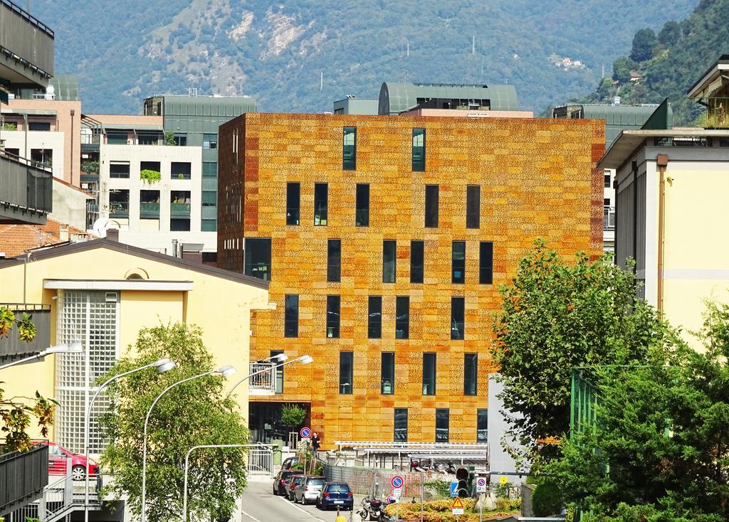 Victoria Hotels Carso Camnago Volta Eksteriør bilde